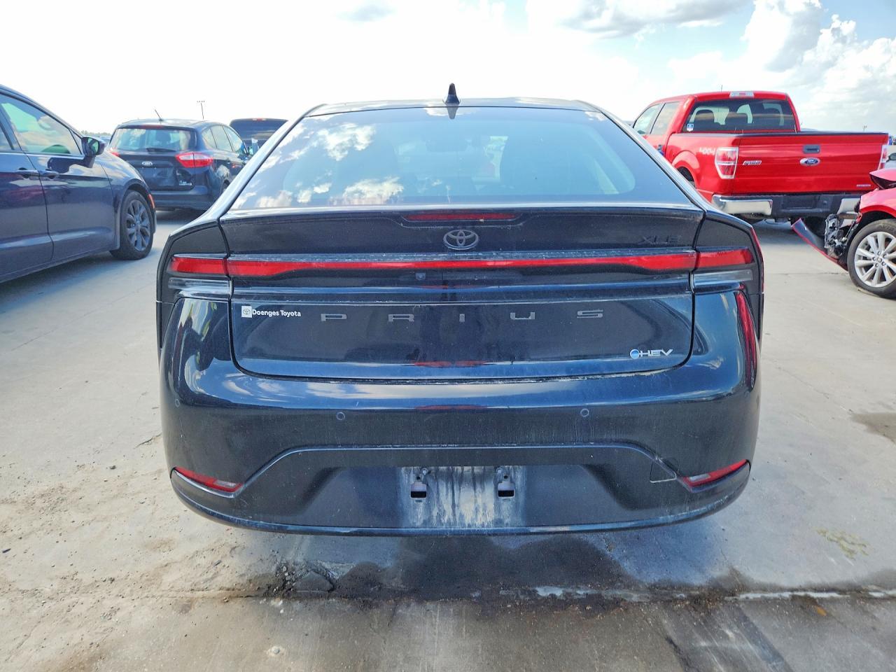 2025 Toyota Prius Xle - Image 6