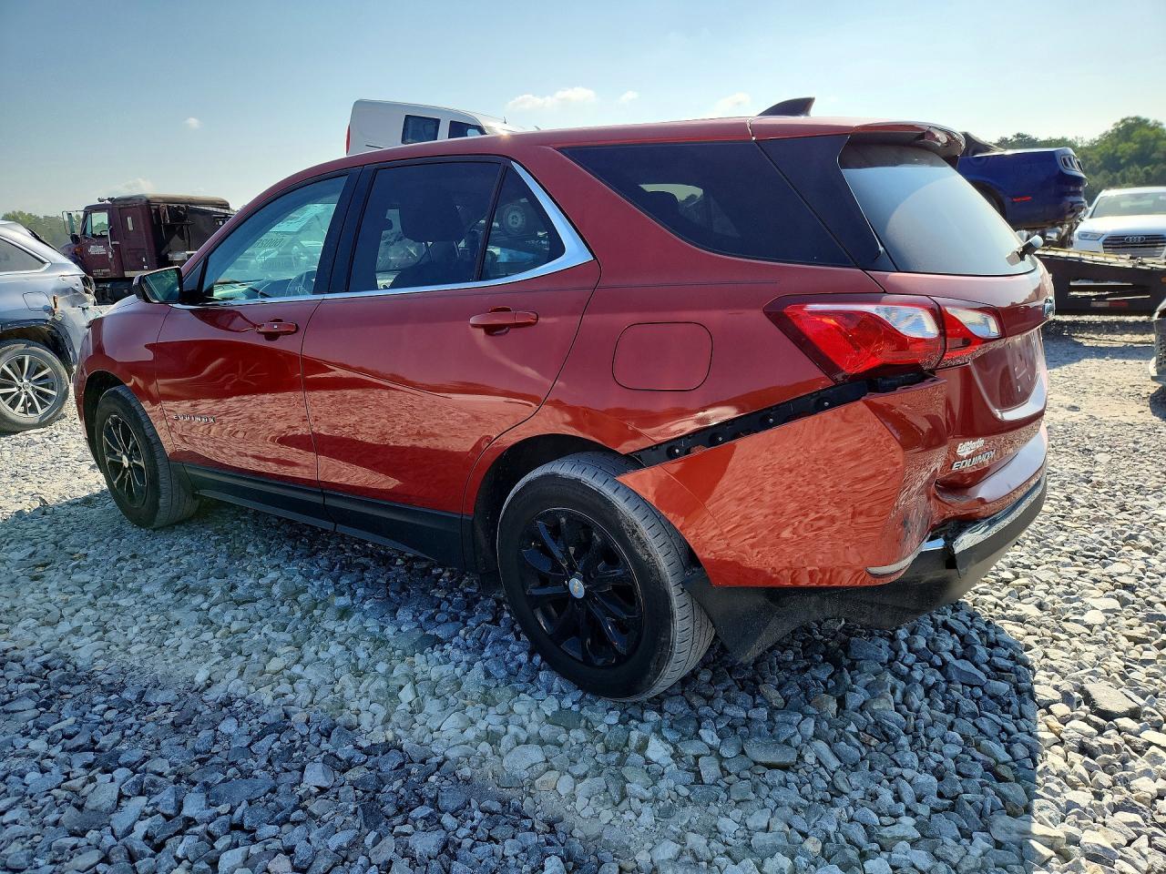 2020 Chevrolet Equinox Lt - Image 2