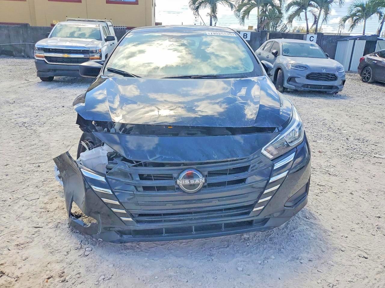 2023 Nissan Versa S - Фото 5