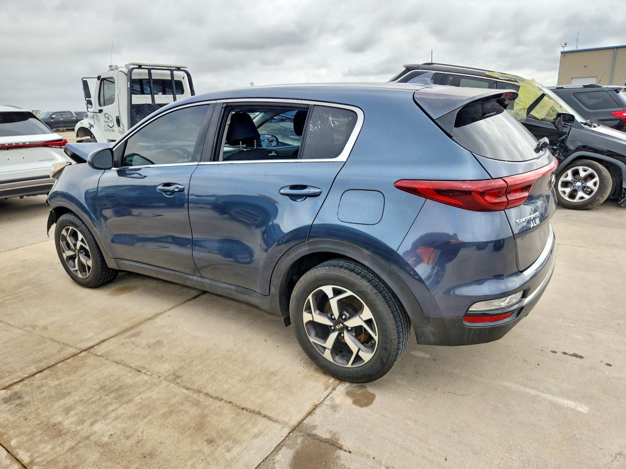 2020 Kia Sportage Lx - Фото 2