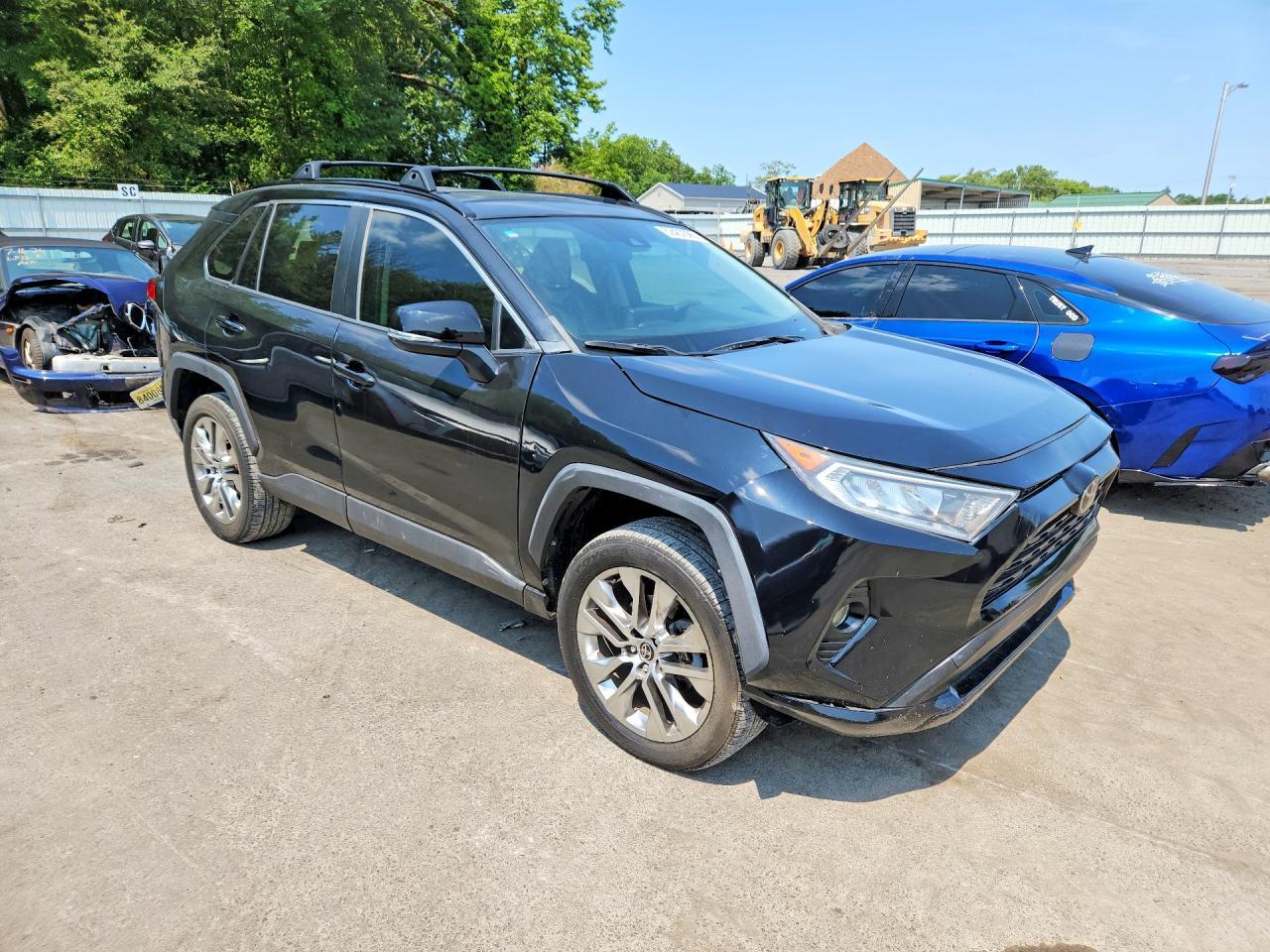 2021 Toyota Rav4 Xle Premium - Image 4