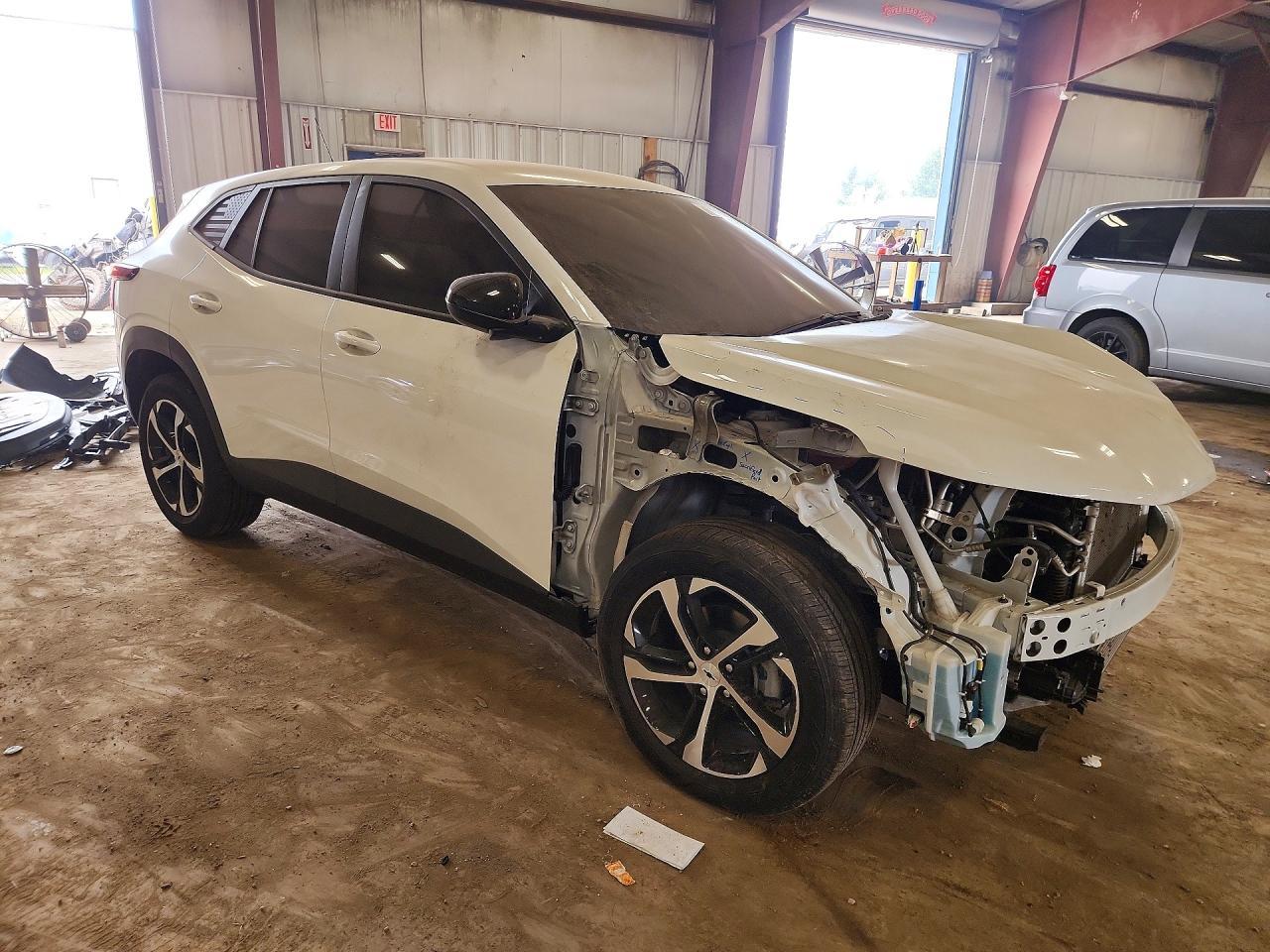 2026 Chevrolet Trax 1Rs - Фото 4