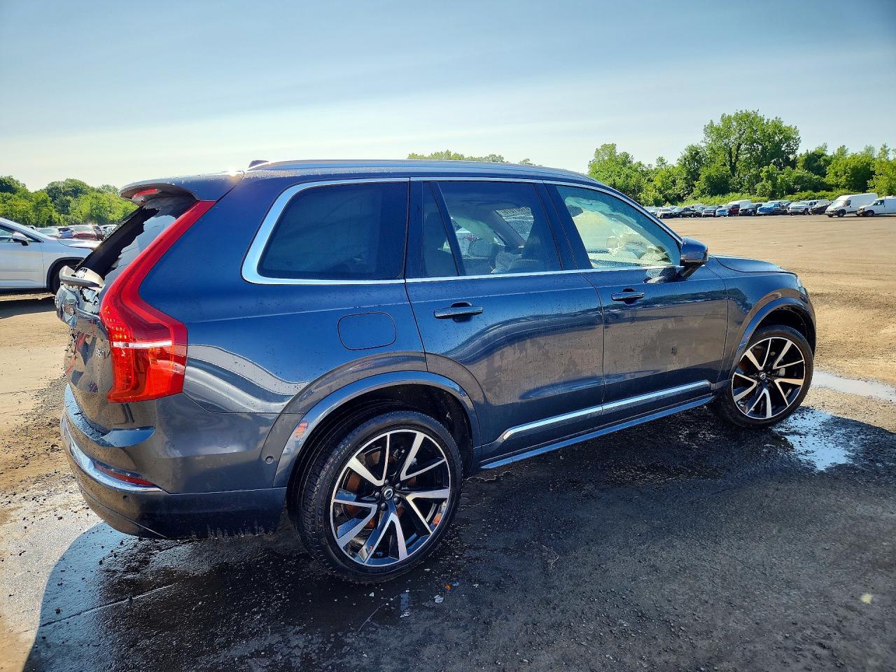 2024 Volvo Xc90 Plus - Image 3