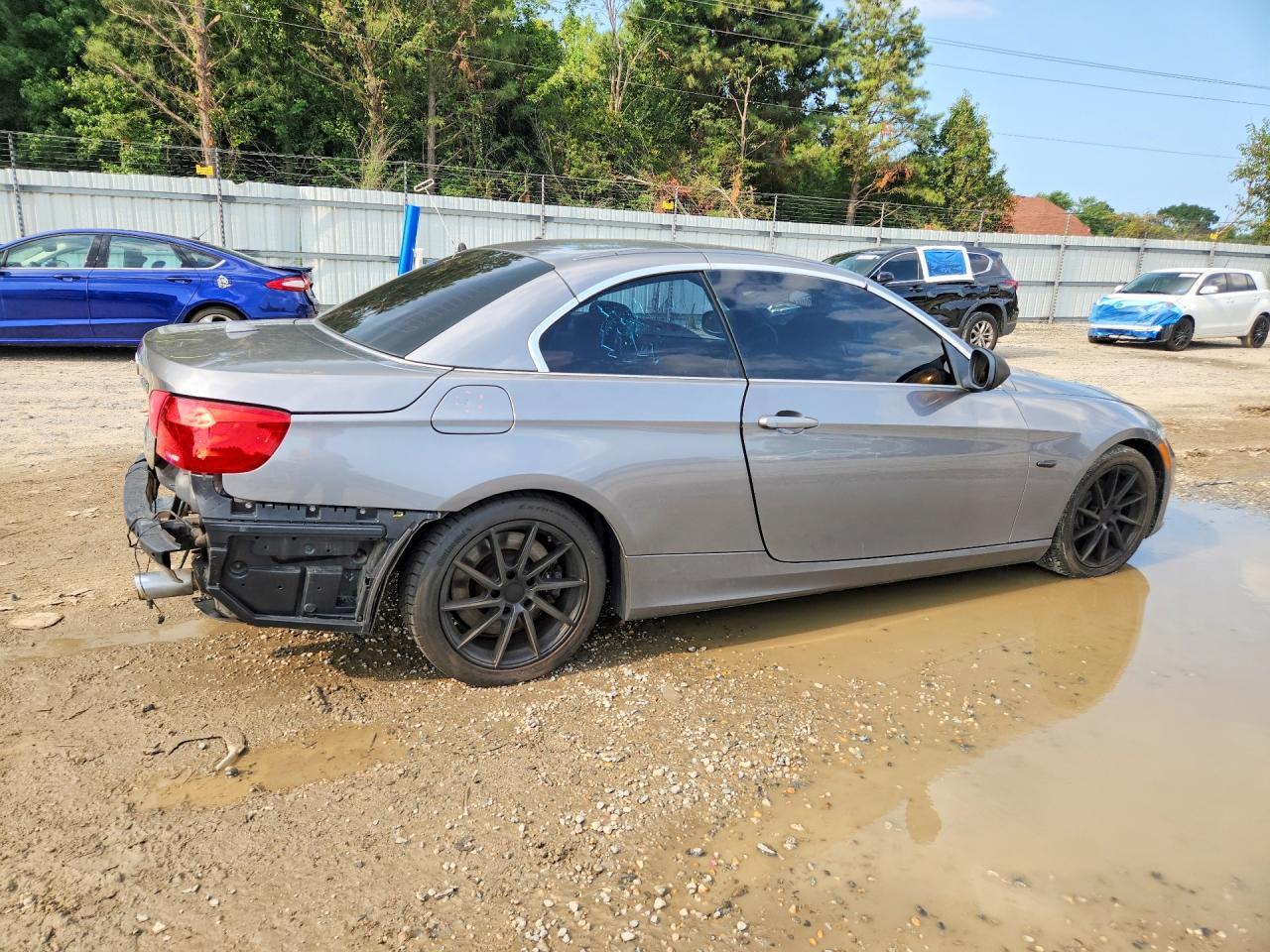 2012 BMW 335 I - Image 3