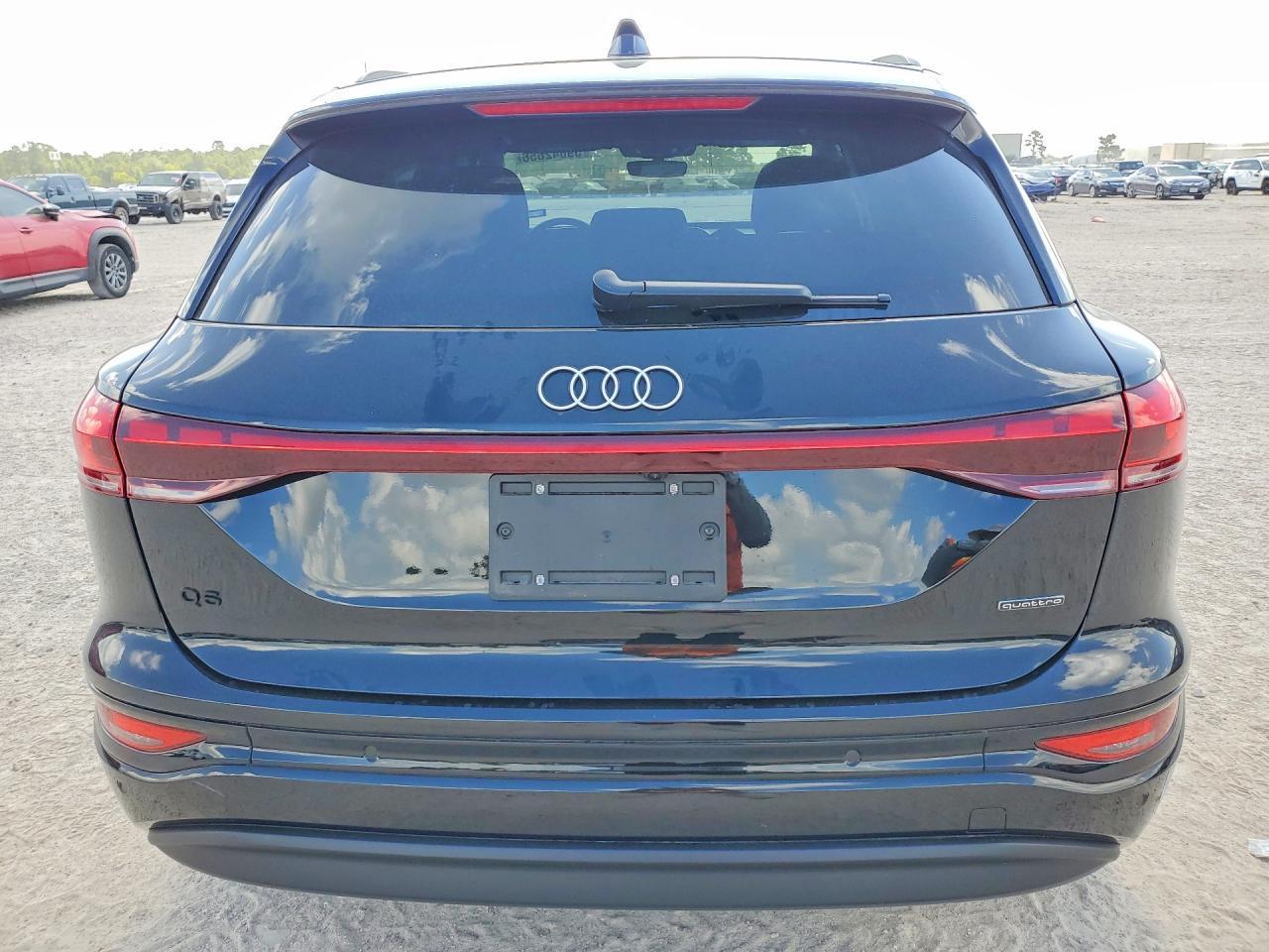 2025 Audi Q6 E-Tron Premium - Фото 6
