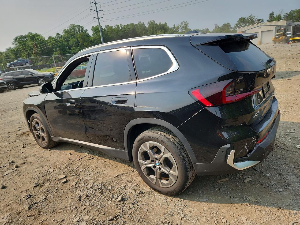 2023 BMW X1 xDrive28I - Image 2