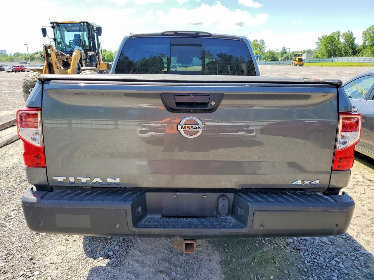 2020 Nissan Titan S - Image 6