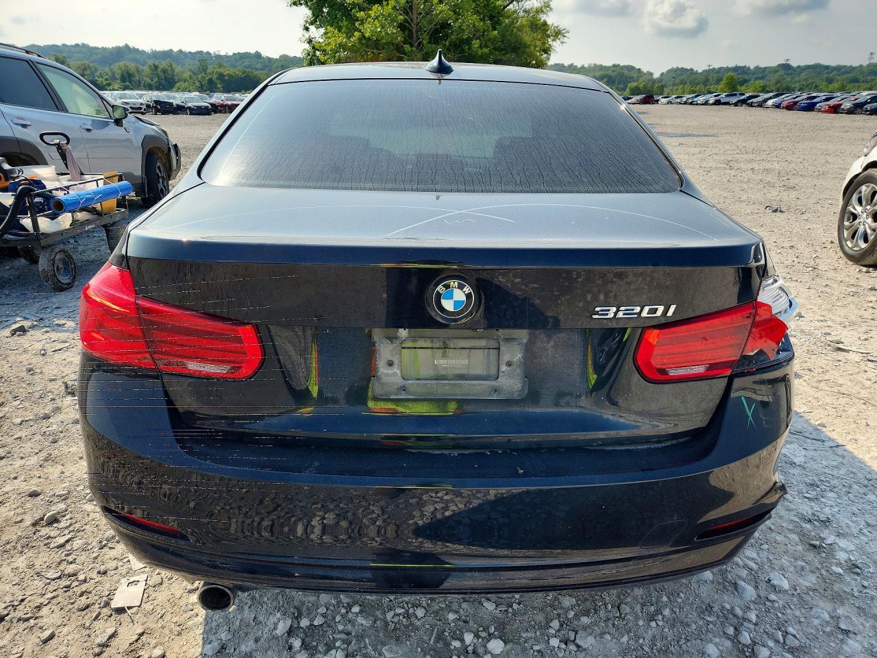 2018 BMW 320 I - Фото 6