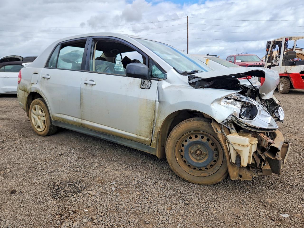 2011 Nissan Versa 1.8 S - Фото 4