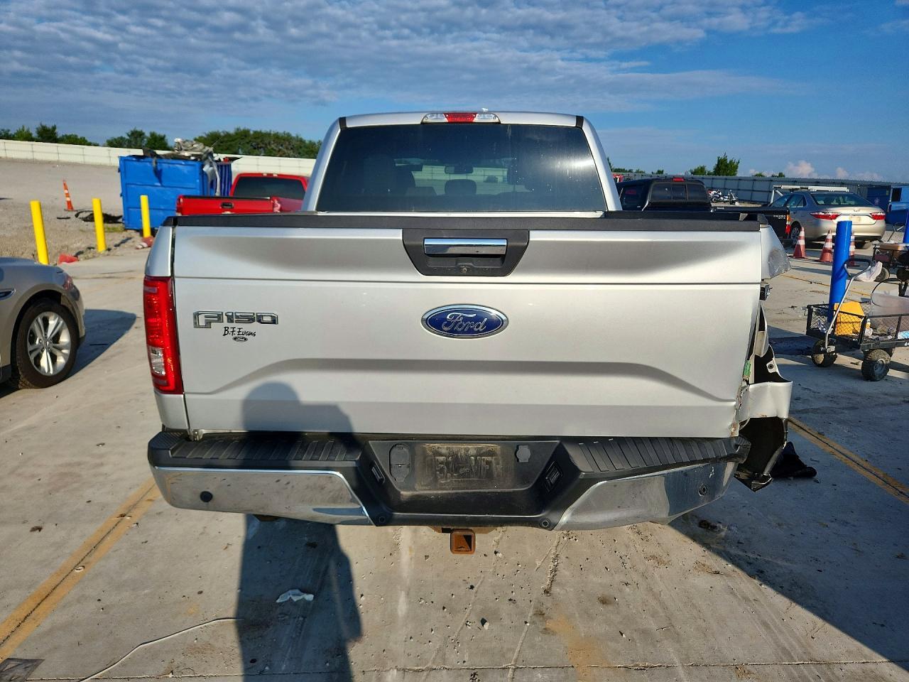 2015 Ford F150 Supercrew - Image 6