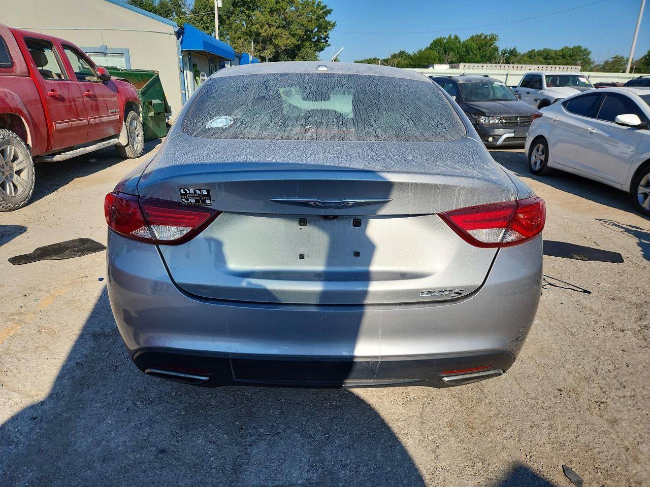 2015 Chrysler 200 S - Image 6