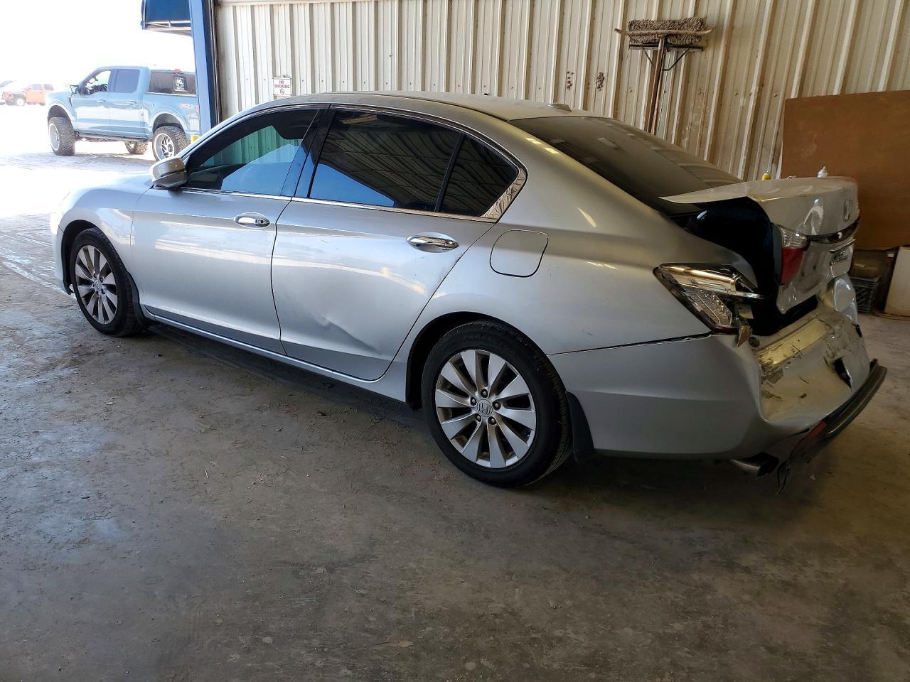 2015 Honda Accord Touring - Фото 2