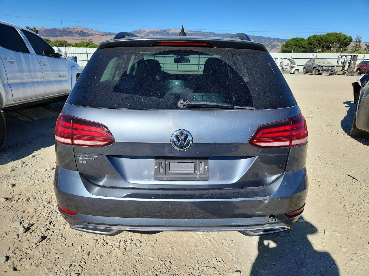 2018 Volkswagen Golf Sportwagen S/Se - Фото 6