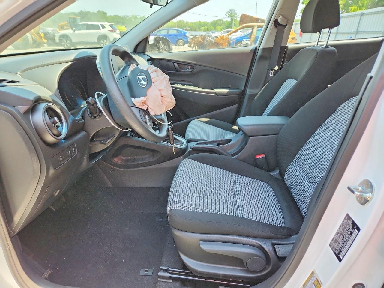 2022 Hyundai Kona Se - Фото 7