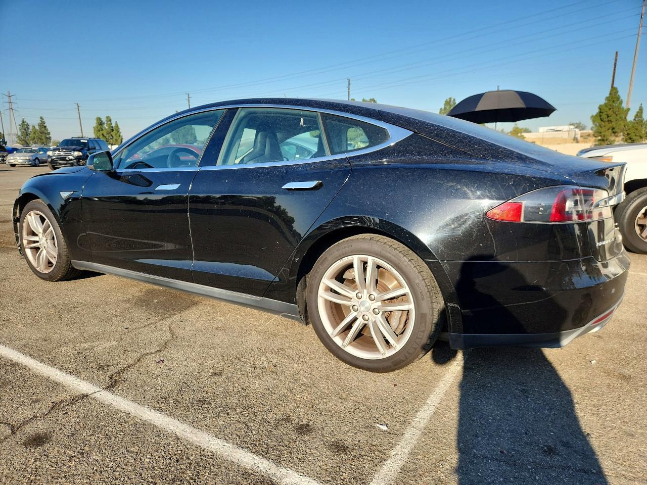 2014 Tesla Model S - Фото 2