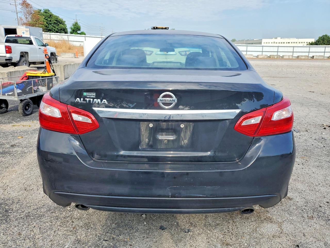 2017 Nissan Altima 2.5 S - Фото 6