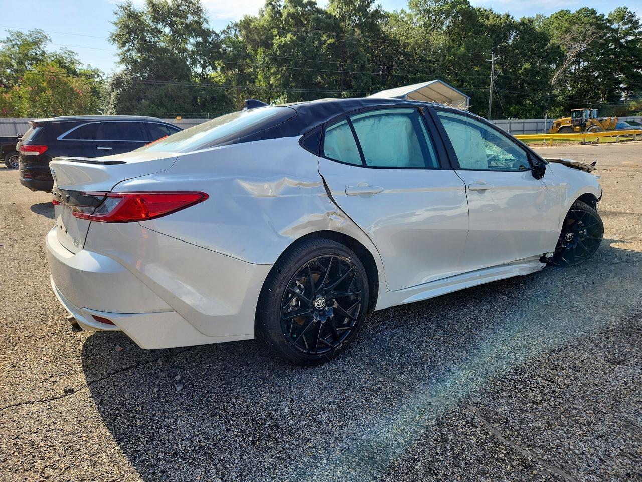 2026 Toyota Camry Xse - Image 3
