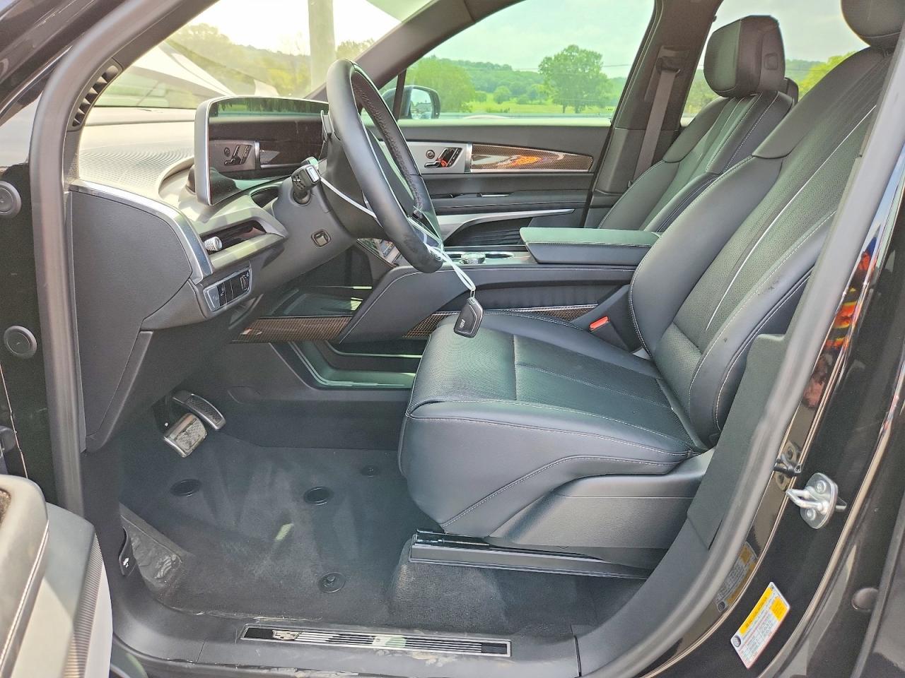 2026 Cadillac Vistiq Sport - Фото 7
