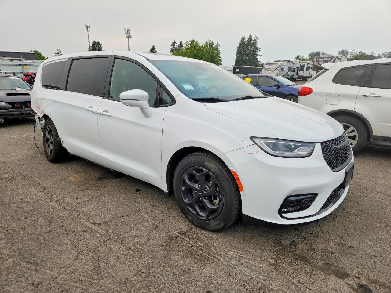 2022 Chrysler Pacifica Hybrid Limited - Фото 4