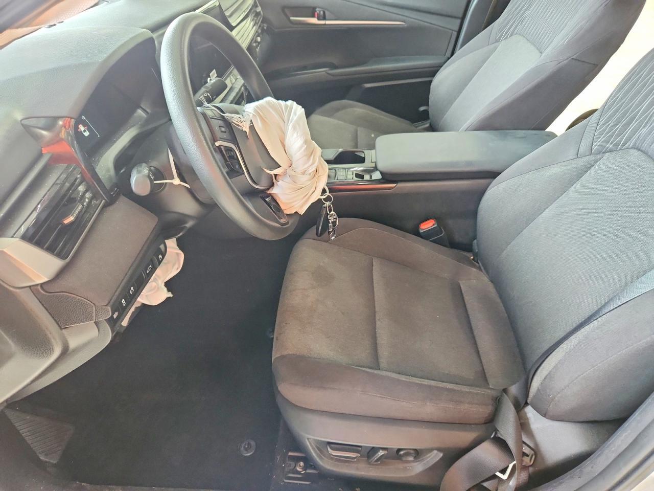 2025 Toyota Camry Le - Фото 7