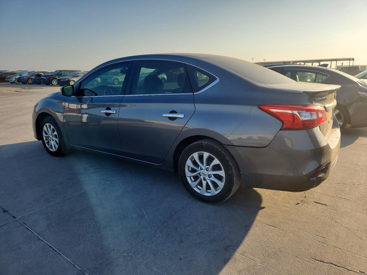 2019 Nissan Sentra S - Фото 2