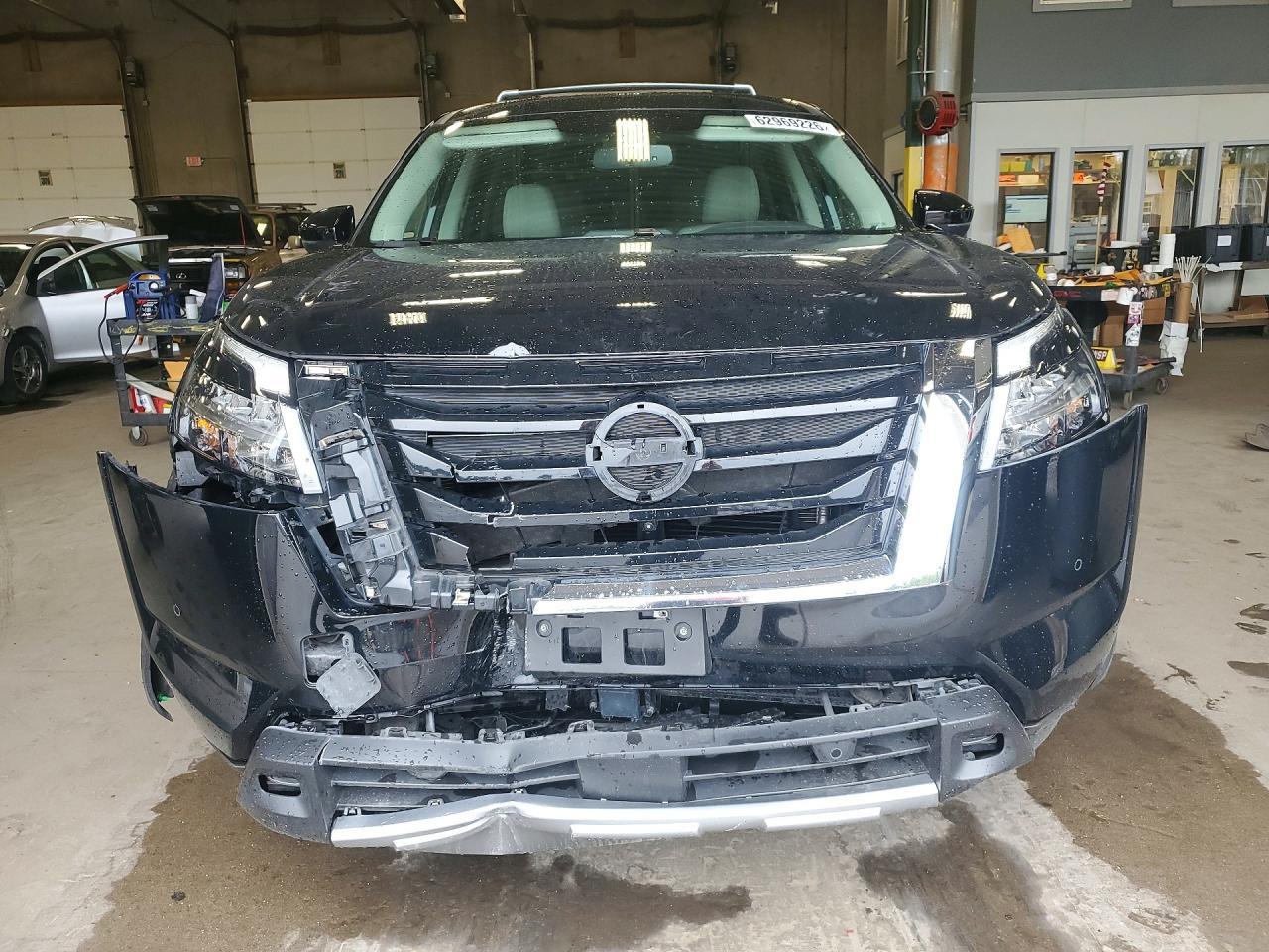 2022 Nissan Pathfinder Sl - Фото 5