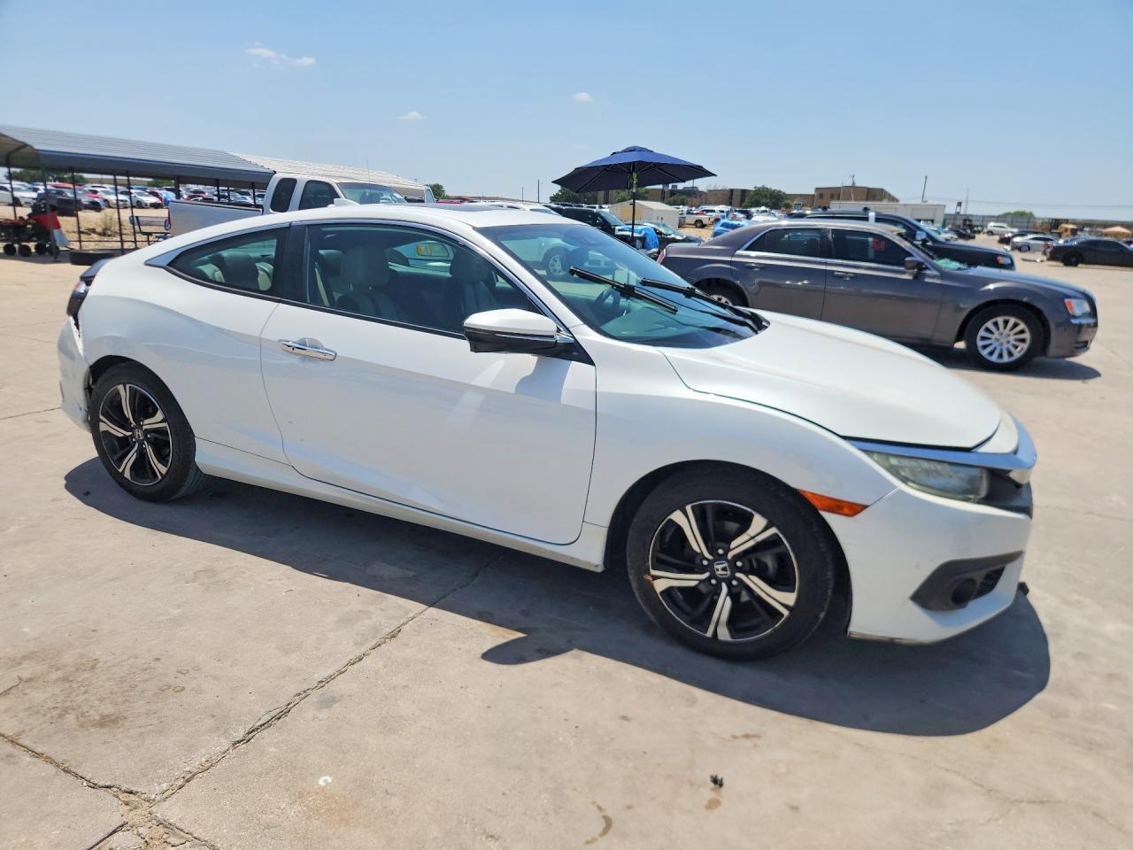 2016 Honda Civic Touring - Image 4