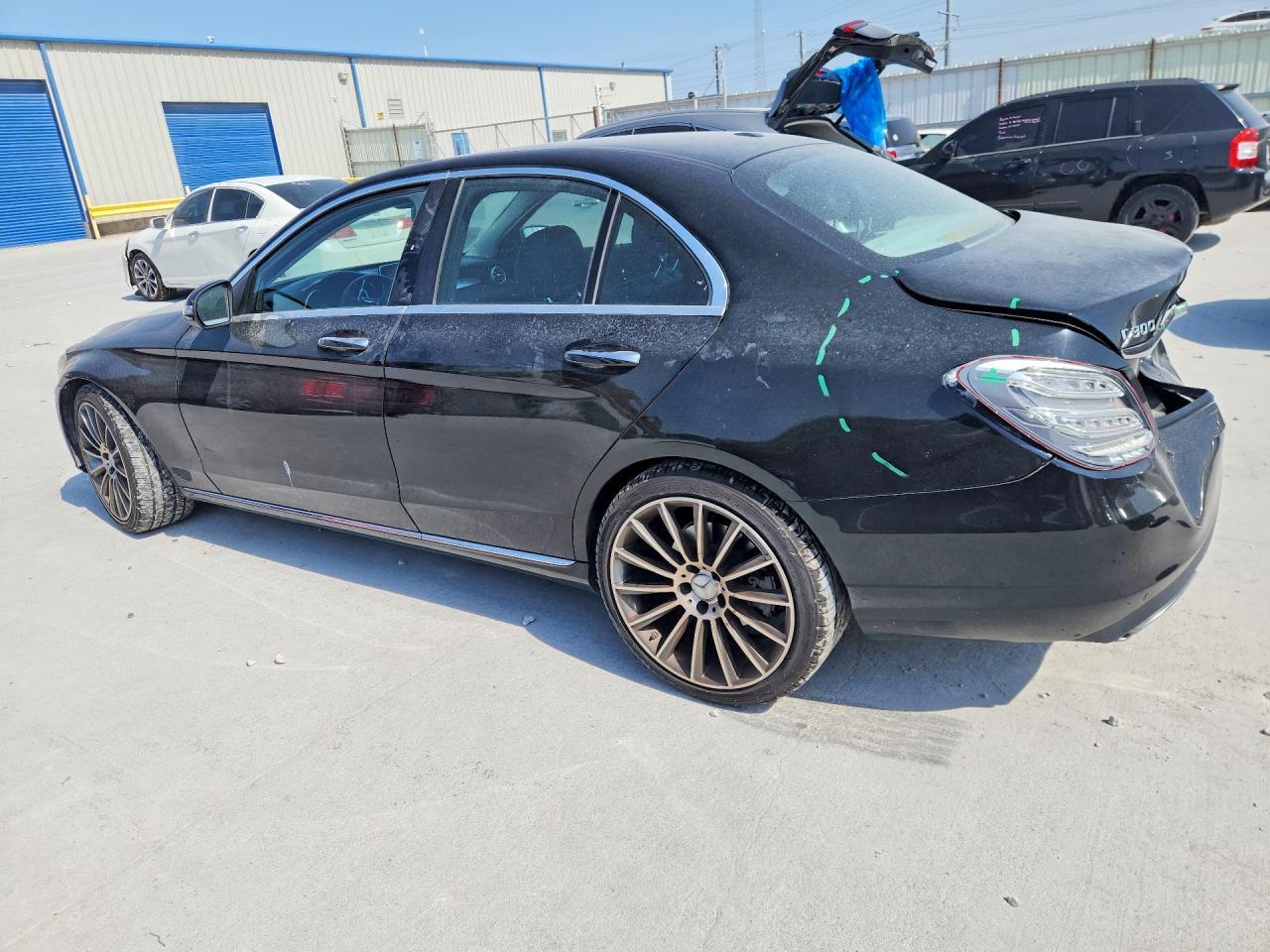 2016 Mercedes-Benz C - Фото 2