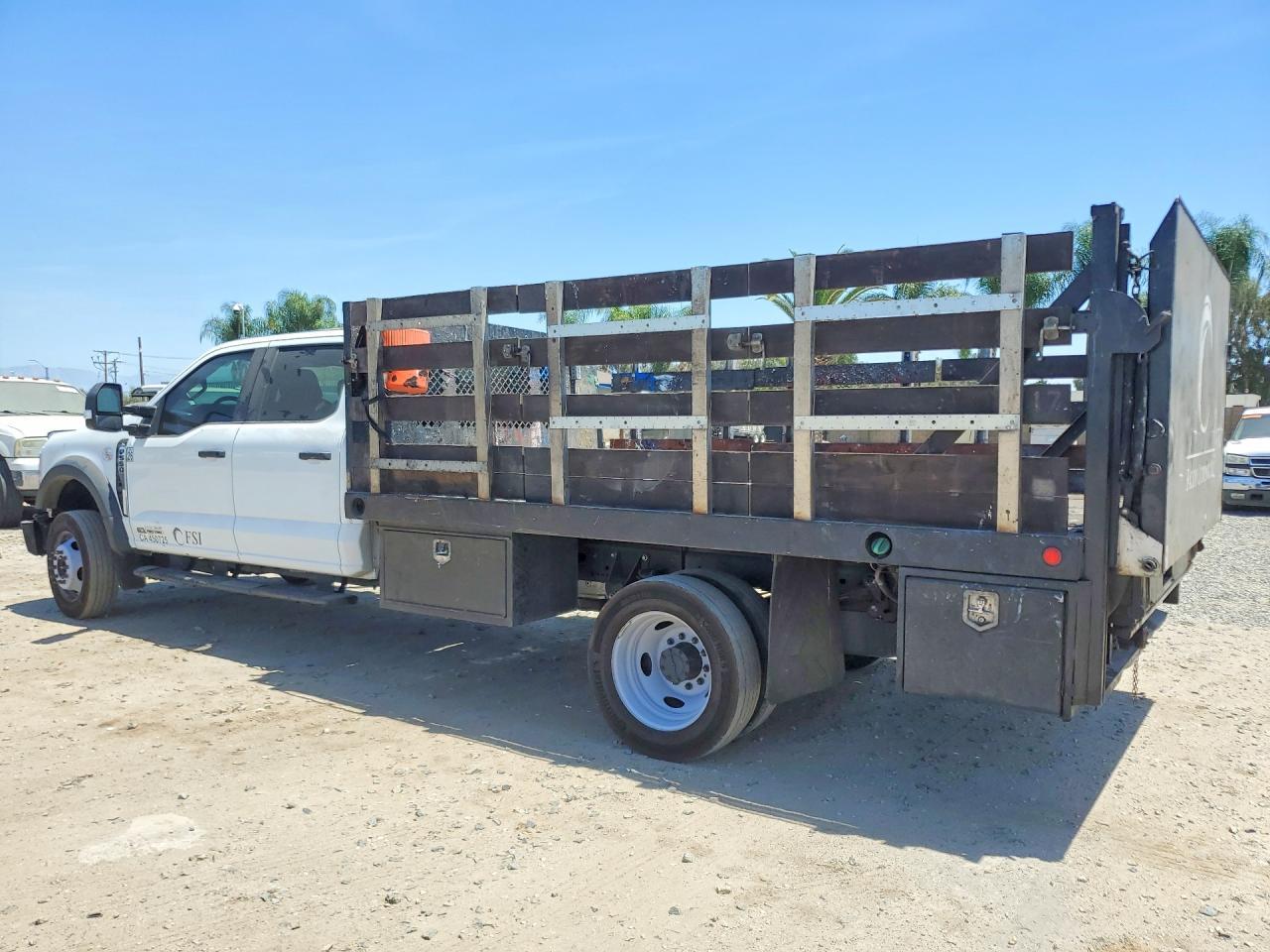 2024 Ford F550 Super Duty - Фото 2
