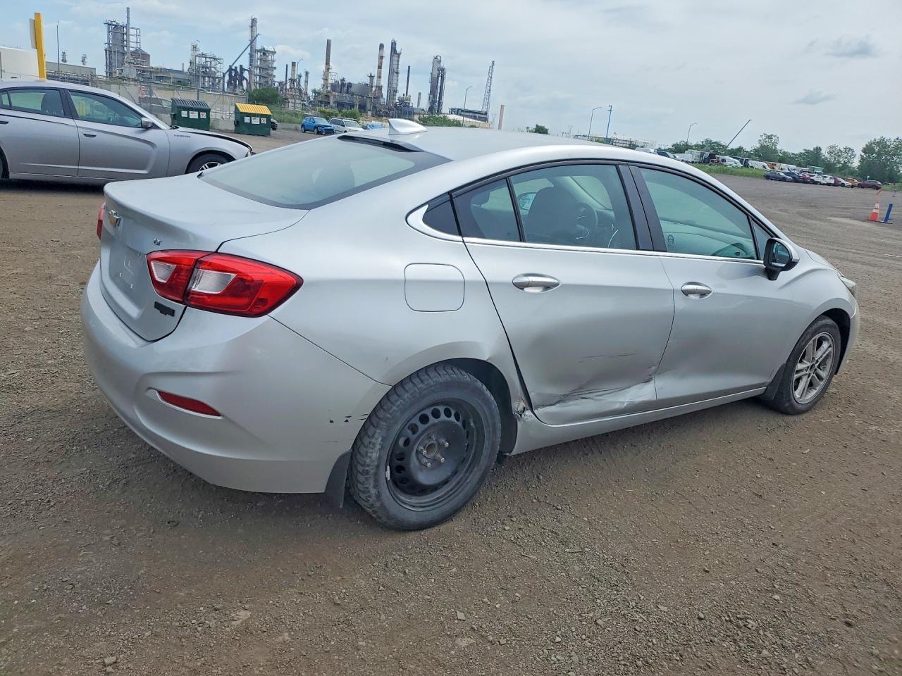 2018 Chevrolet Cruze Lt - Фото 3
