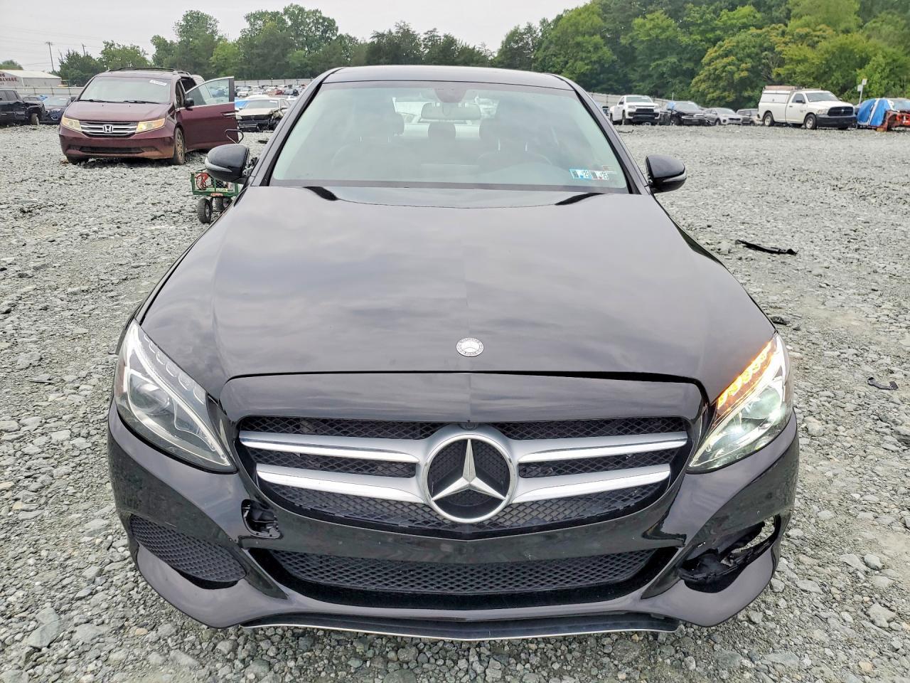 2017 Mercedes-Benz C 300 4Matic - Image 5