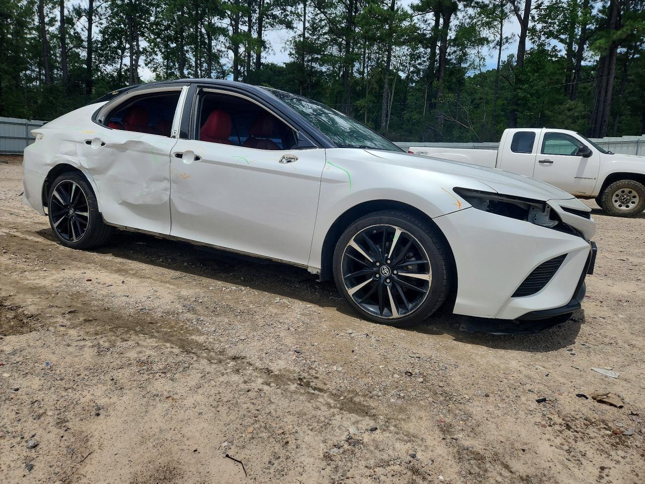 2019 Toyota Camry Xse - Фото 4