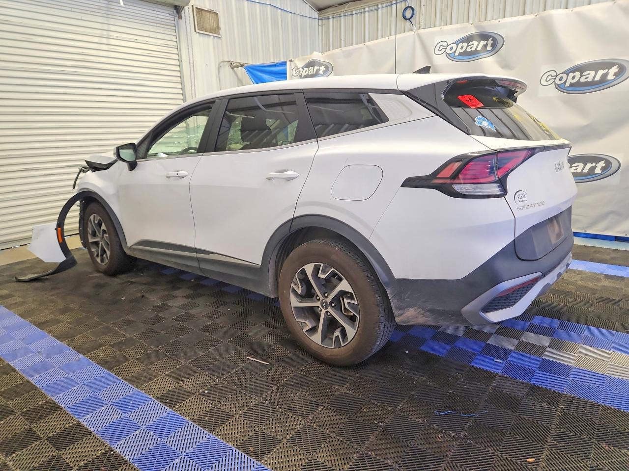 2023 Kia Sportage Ex - Image 2