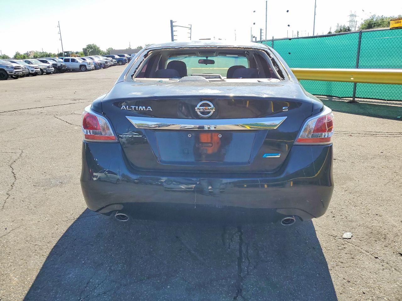 2014 Nissan Altima 2.5 S - Image 6
