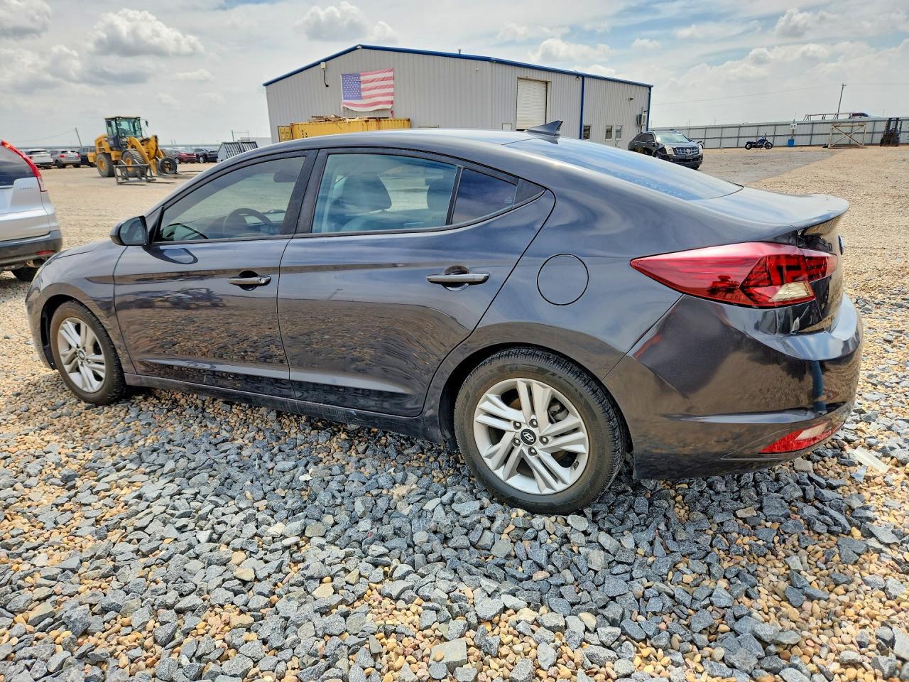 2020 Hyundai Elantra Sel - Image 2