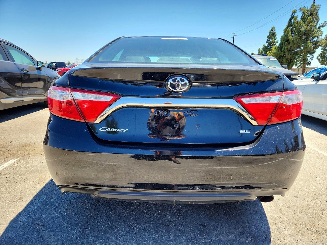 2015 Toyota Camry Se - Фото 6
