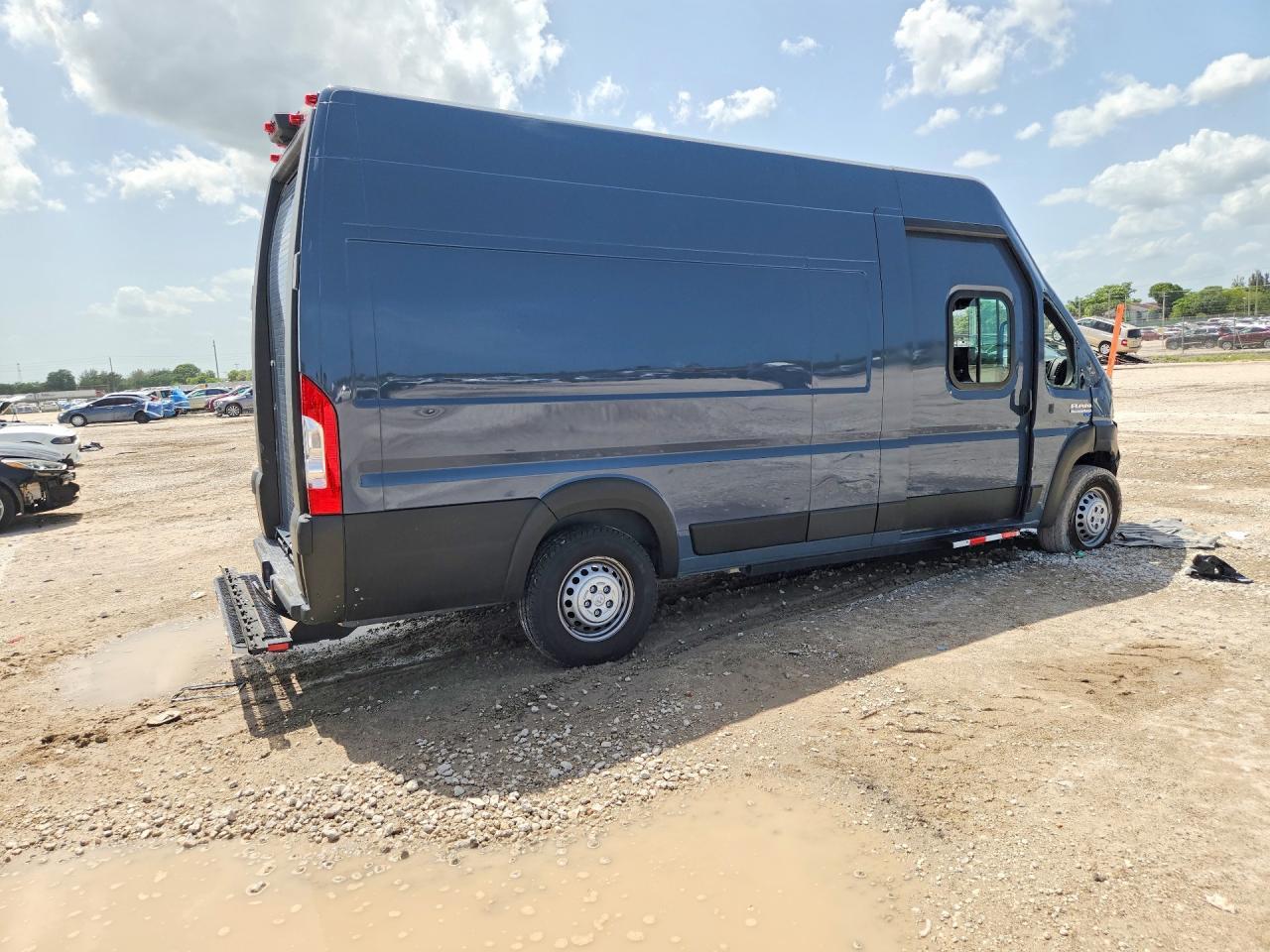 2024 Ram Promaster 3500 Delivery Van - Фото 3
