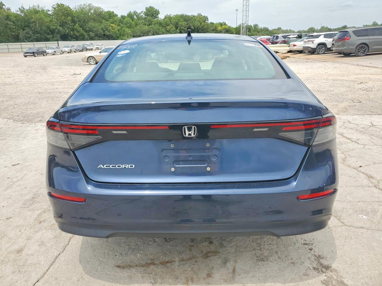 2023 Honda Accord Ex - Фото 6