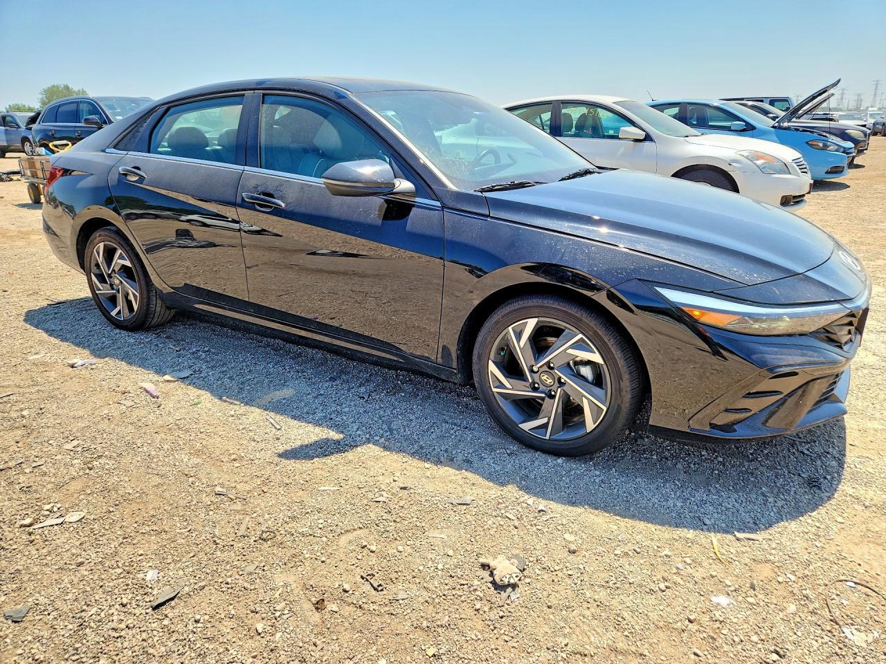 2025 Hyundai Elantra Limited - Фото 4