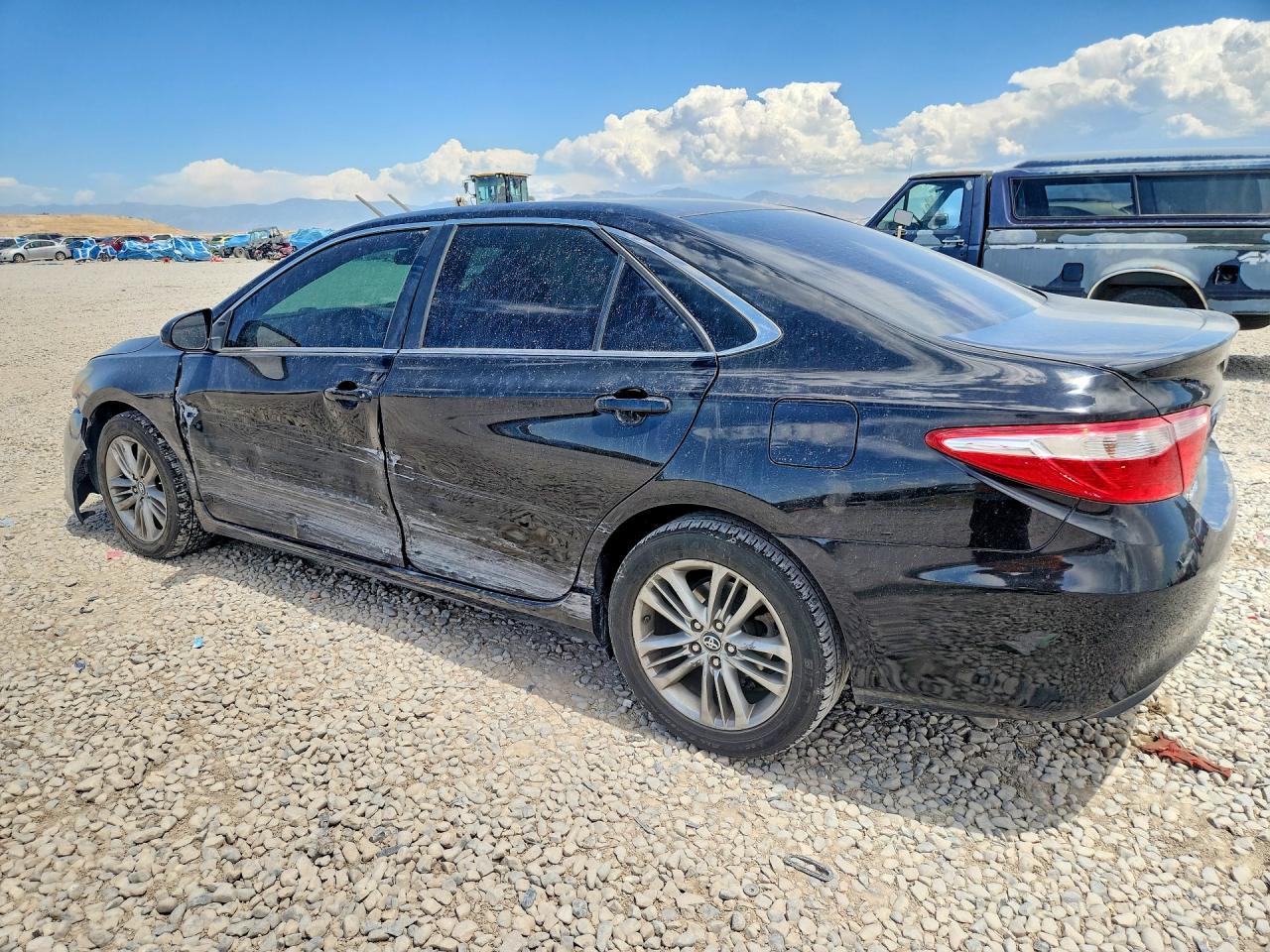 2017 Toyota Camry Se - Фото 2