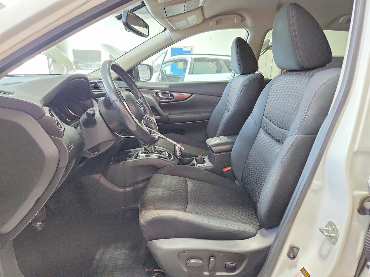 2017 Nissan Rogue Sv - Image 7