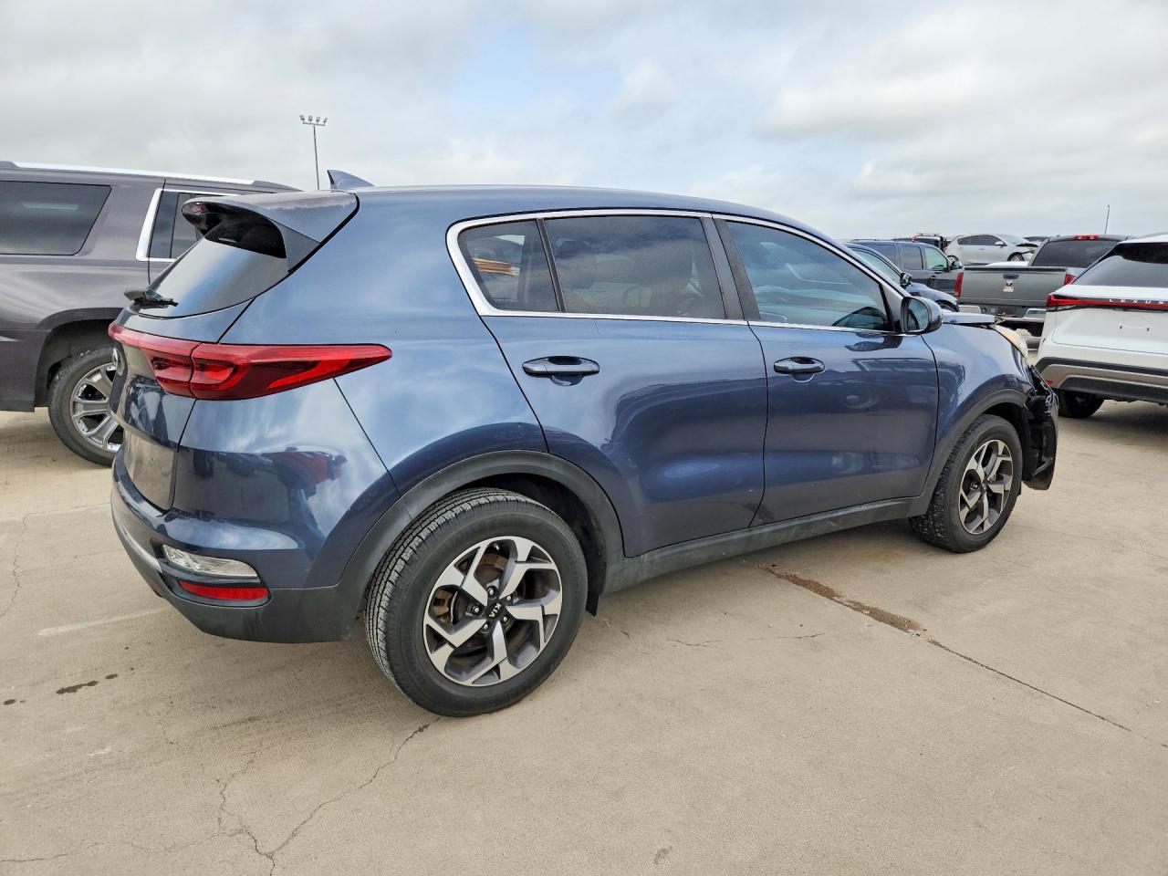 2020 Kia Sportage Lx - Фото 3