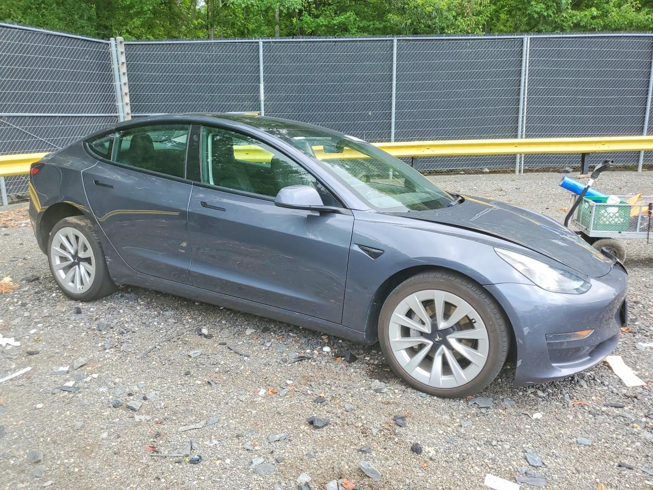 2023 Tesla Model 3 - Image 4