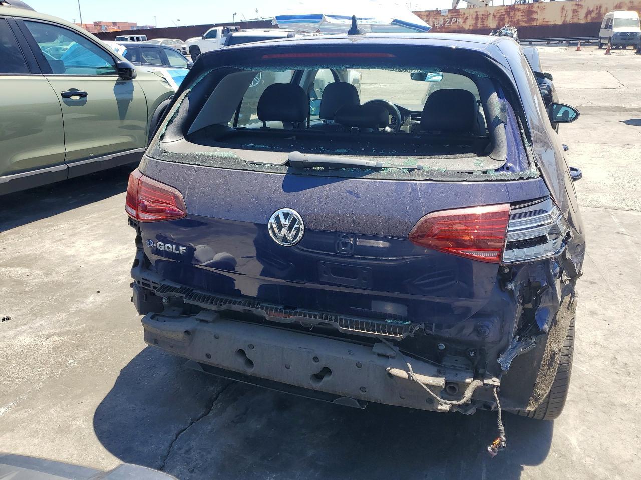 2019 Volkswagen E-Golf Sel Premium - Image 6