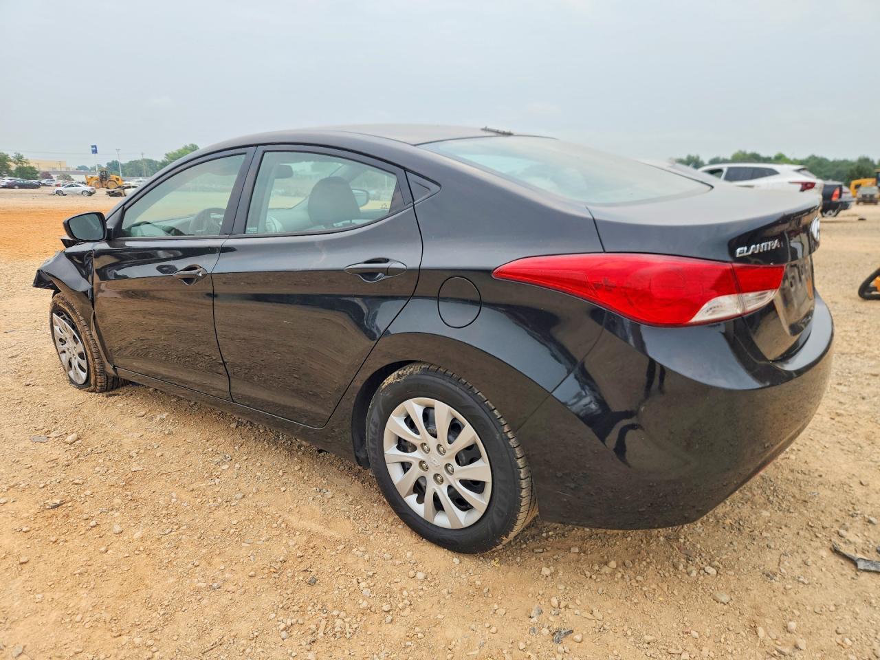 2013 Hyundai Elantra Gls - Image 2