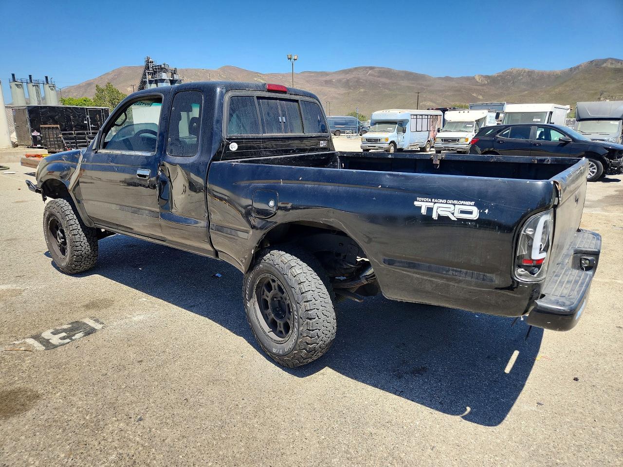 2000 Toyota Tacoma Xtracab Prerunner - Image 2