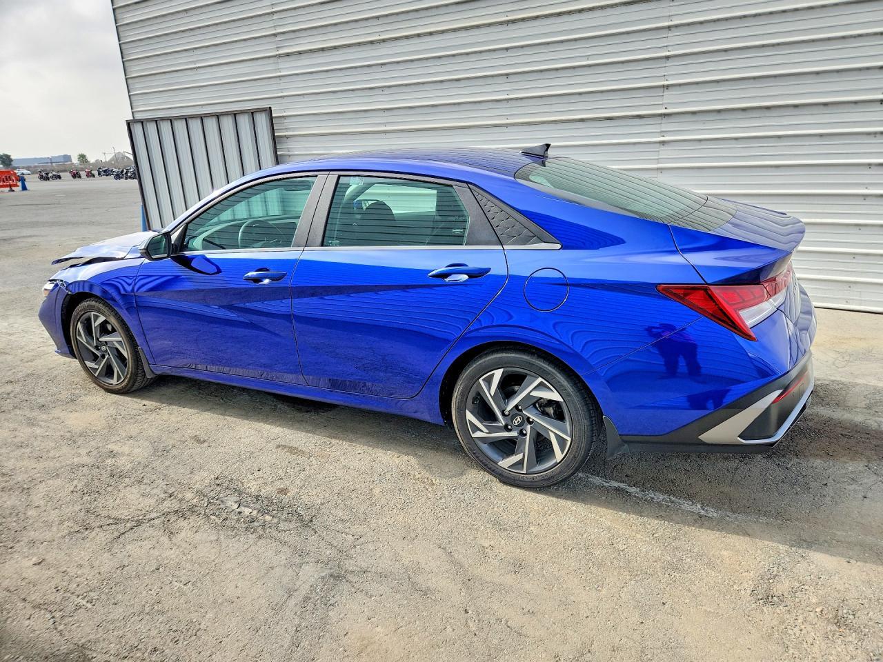 2024 Hyundai Elantra Limited - Image 2