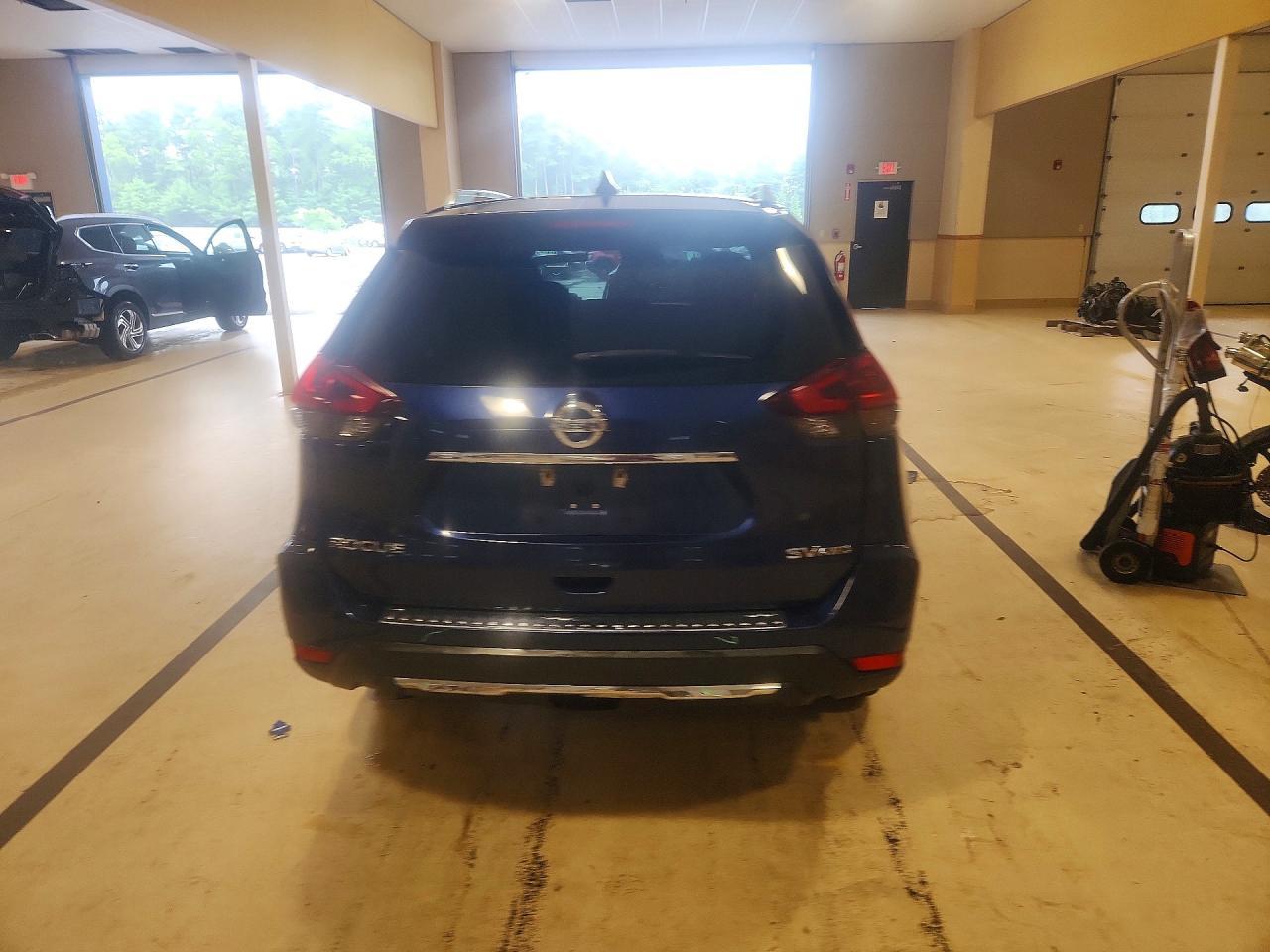 2018 Nissan Rogue Sv - Image 6