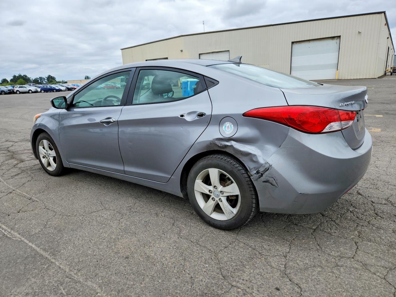 2013 Hyundai Elantra Gls - Фото 2