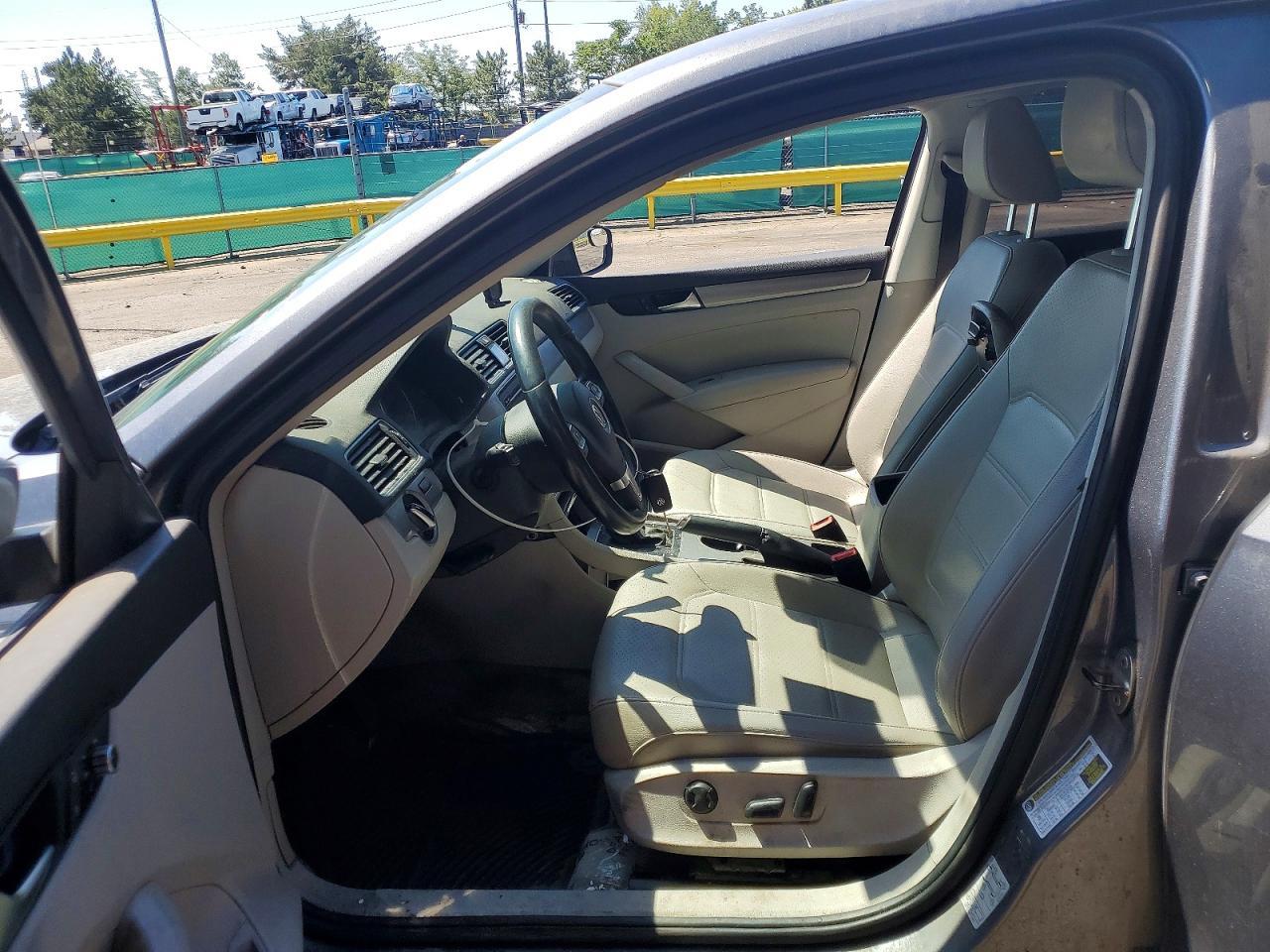2014 Volkswagen Passat Se - Фото 7